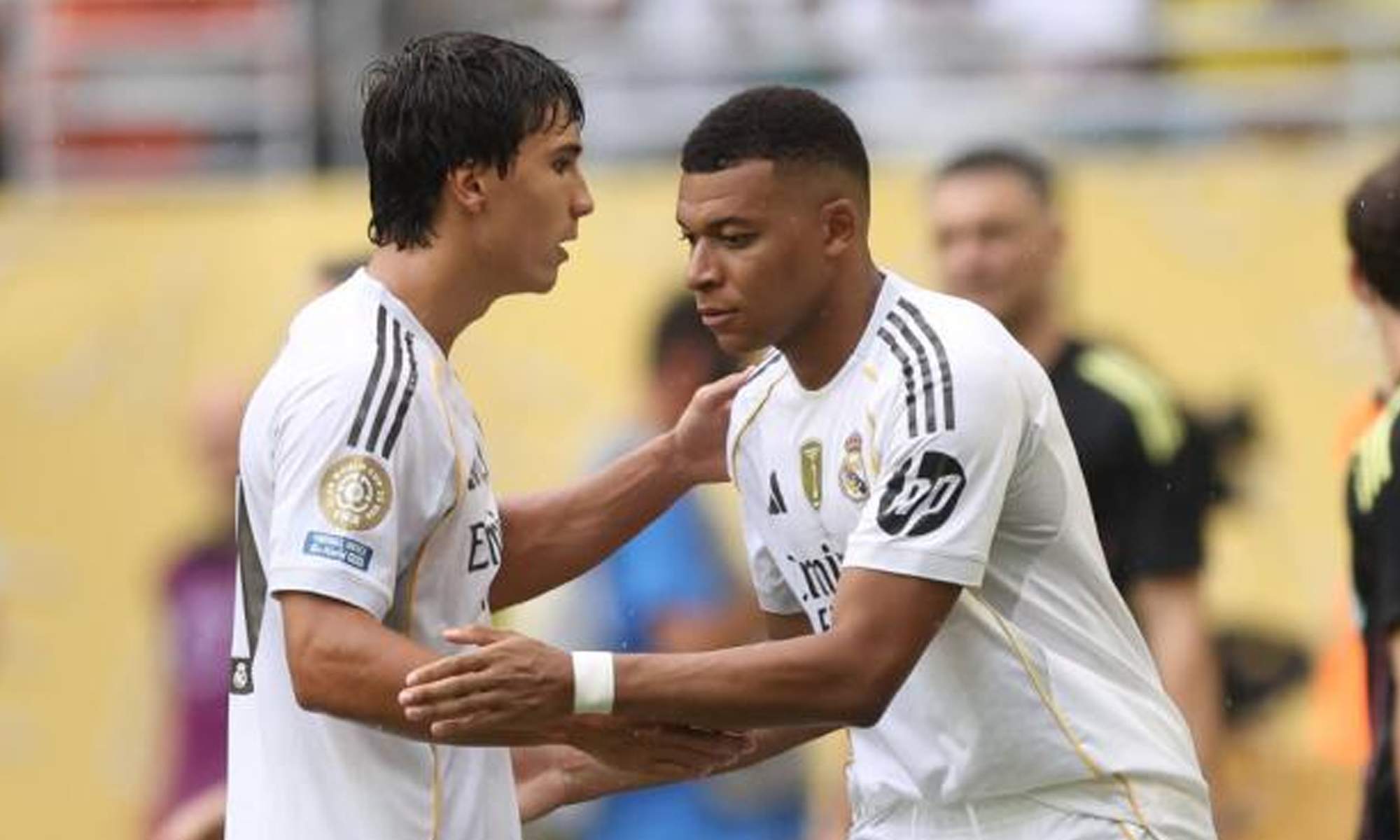 Gonzalo y Mbappé en un partido del Real Madrid