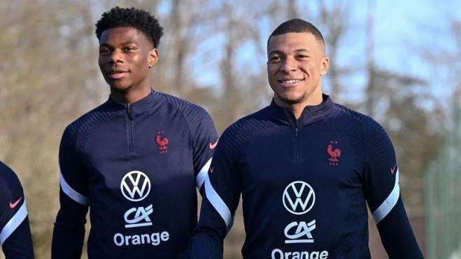Tchouaméni y Mbappé con Francia Tchouaméni y Mbappé con Francia