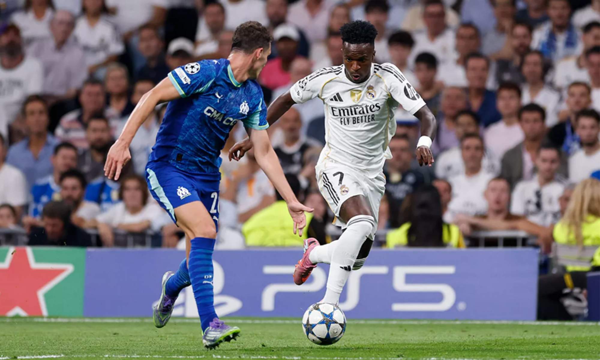 Vinícius Júnior jugando contra el Olympique de Marsella. 