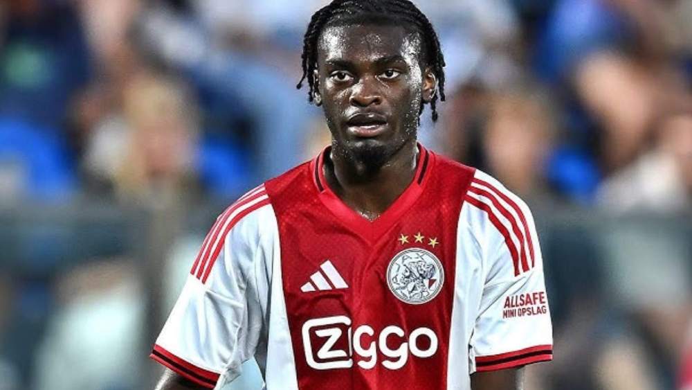 Jorthy Mokio con el Ajax