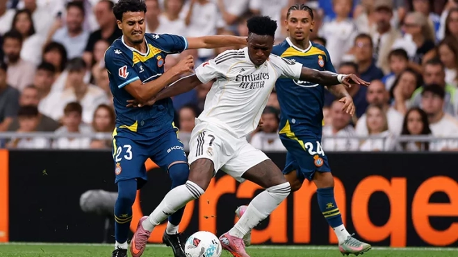 Vinicius frente al Espanyol