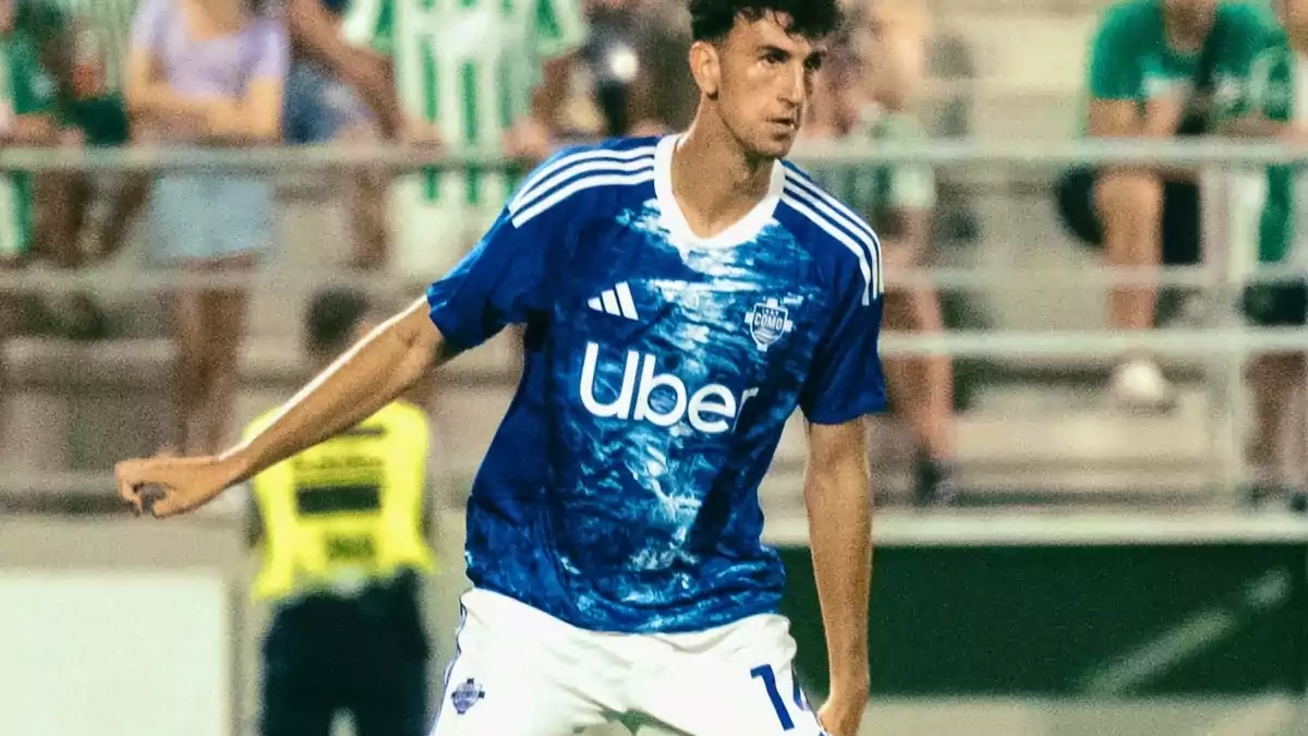 Jacobo Ramón durante un partido con el Como