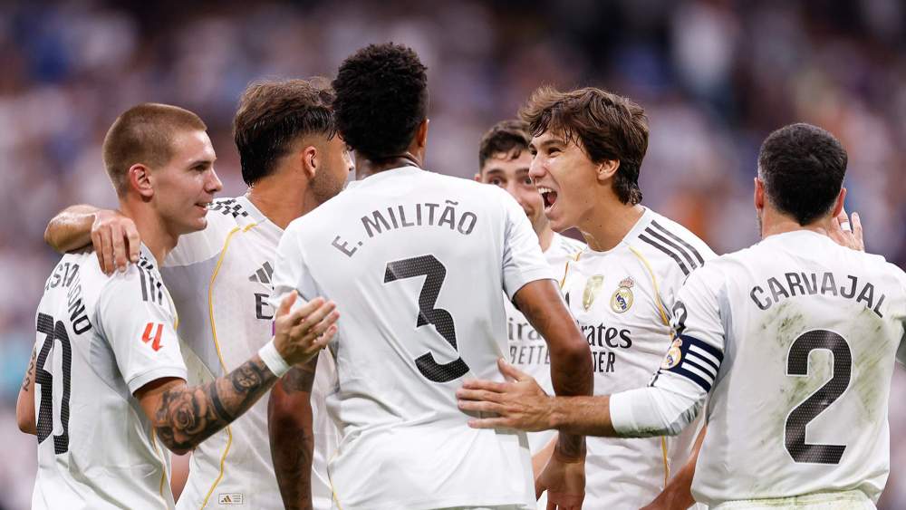 Jugadores del Real Madrid celebrando un gol. Jugadores del Real Madrid celebrando un gol.