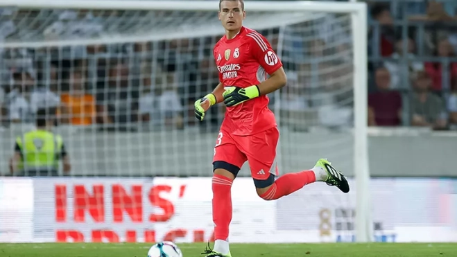 Lunin frente al Tirol esta pretemporada
