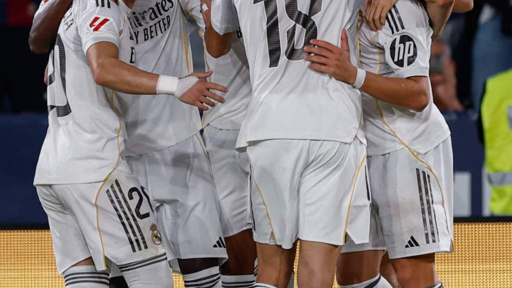 jugadores realmadrid abrazo jugadores realmadrid abrazo
