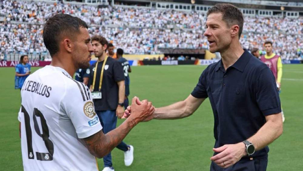 Ceballos y Xabi Alonso