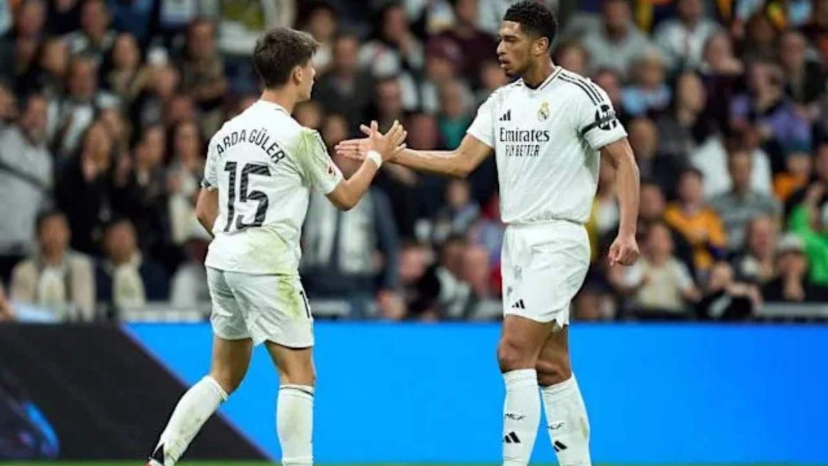 Arda Güler y Bellingham durante un partido Arda Güler y Bellingham durante un partido