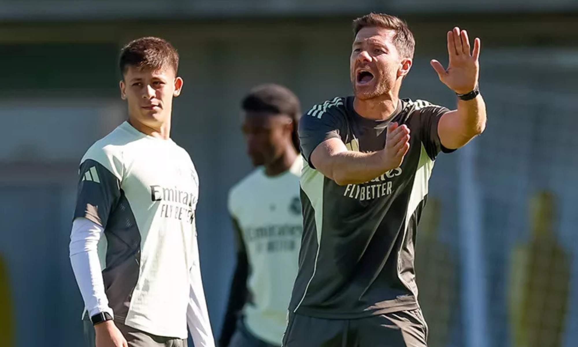 Xabi Alonso en un entrenamiento