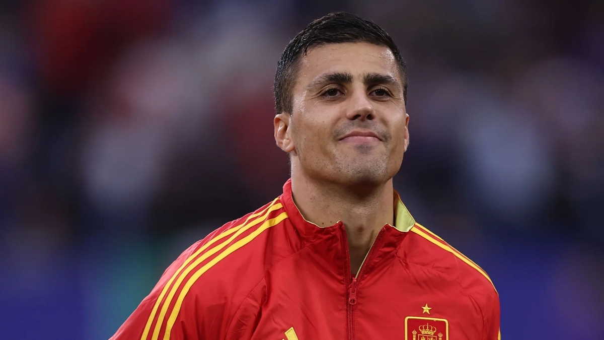 Rodri Hernández con España Rodri Hernández con España