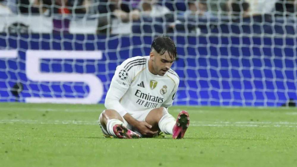 Raúl Asencio aquejado por una molestia física en el Real Madrid-Juventus de Turín Raúl Asencio aquejado por una molestia física en el Real Madrid-Juventus de Turín