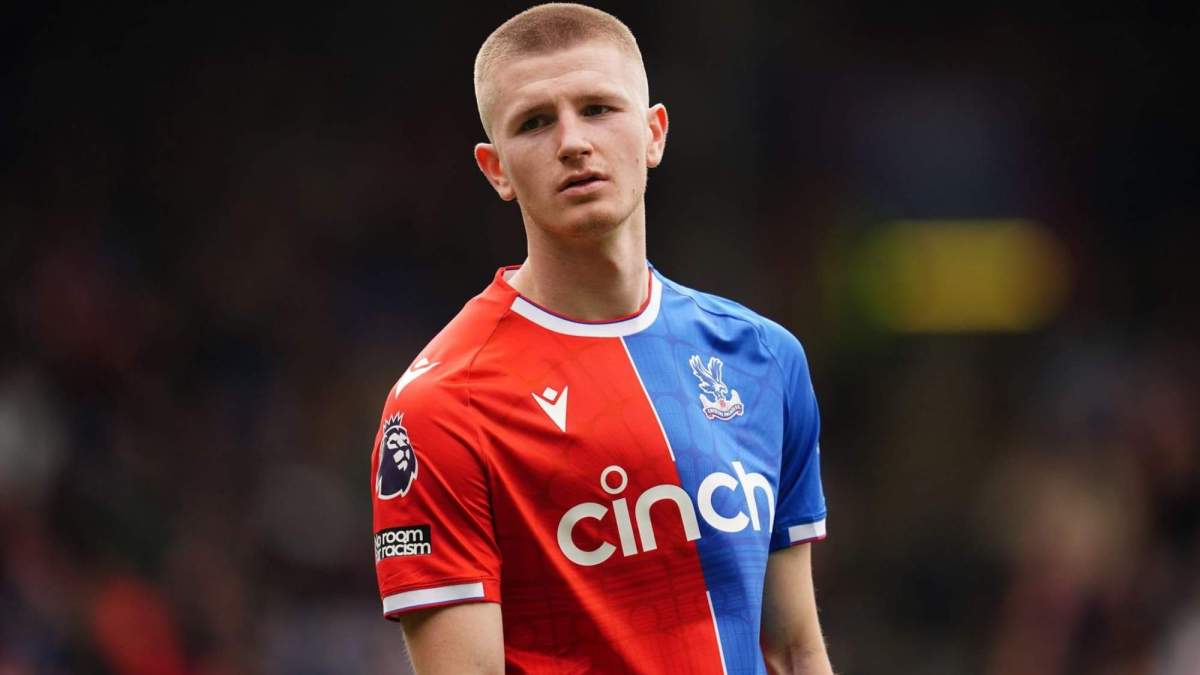 Adam Wharton en un partido con el Crystal Palace Adam Wharton en un partido con el Crystal Palace