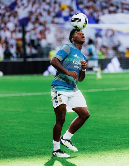 Endrick jugando con los suplentes en El Clásico Endrick jugando con los suplentes en El Clásico