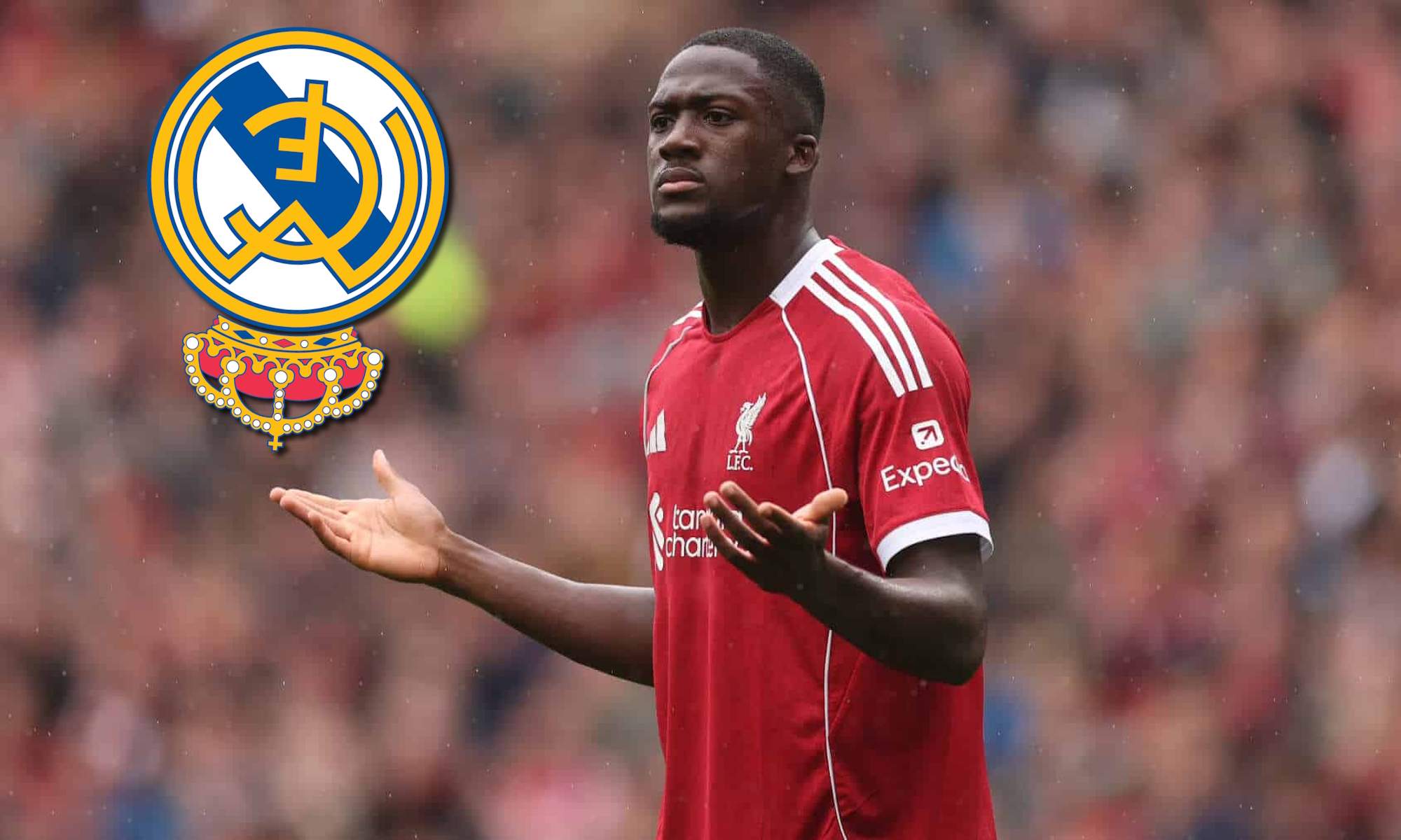 Konaté de brazos abierto y escudo del Real Madrid al revés Konaté de brazos abierto y escudo del Real Madrid al revés