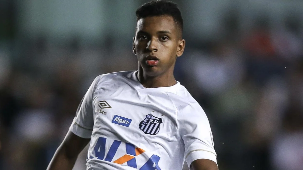 Rodrygo Goes con el Santos Rodrygo Goes con el Santos