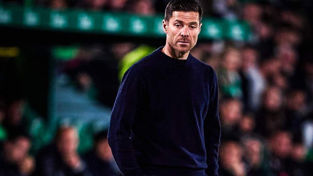 Xabi Alonso durante el Elche Real Madrid Xabi Alonso durante el Elche Real Madrid