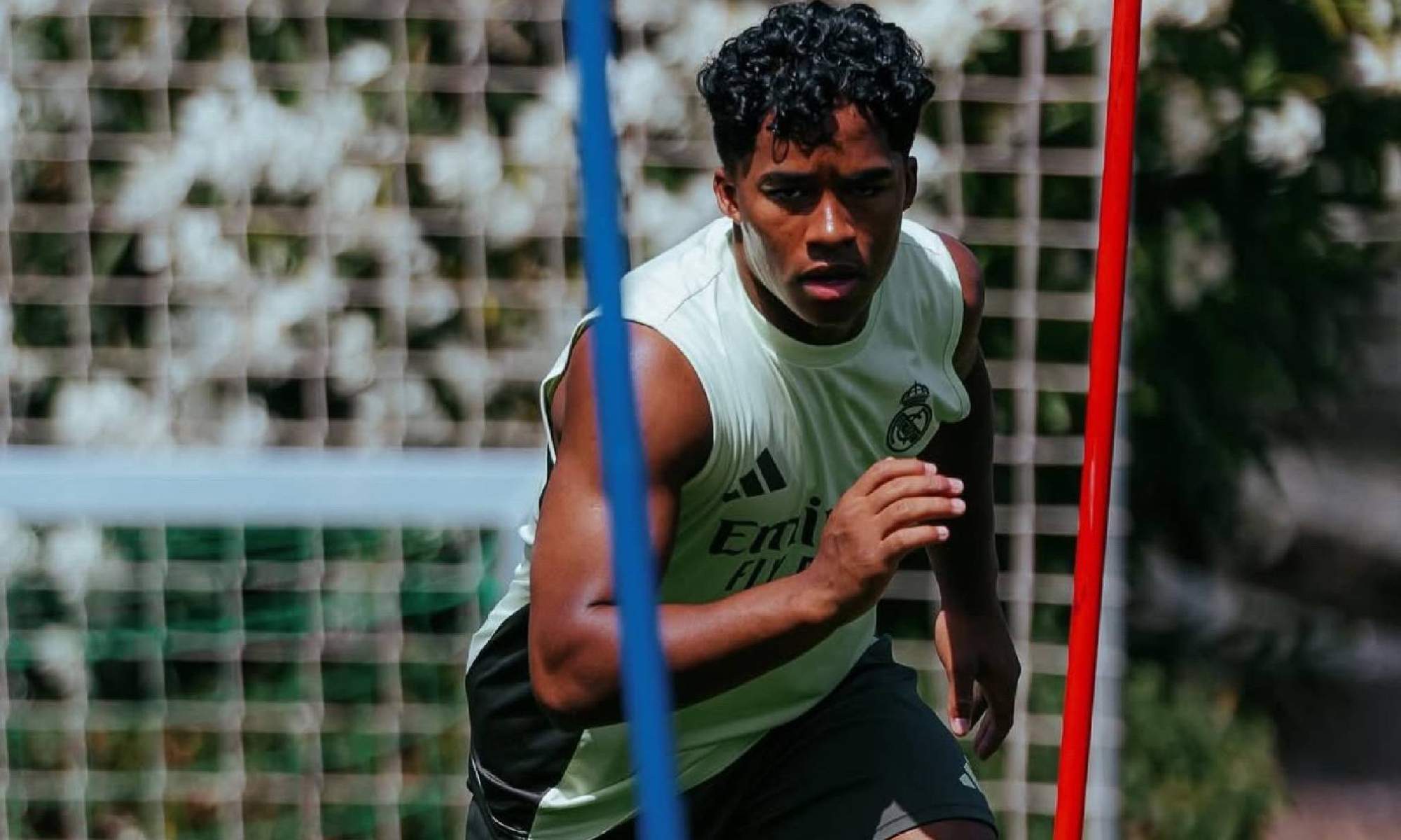 Endrick Felipe, durante un entrenamiento en Valdebebas este verano.