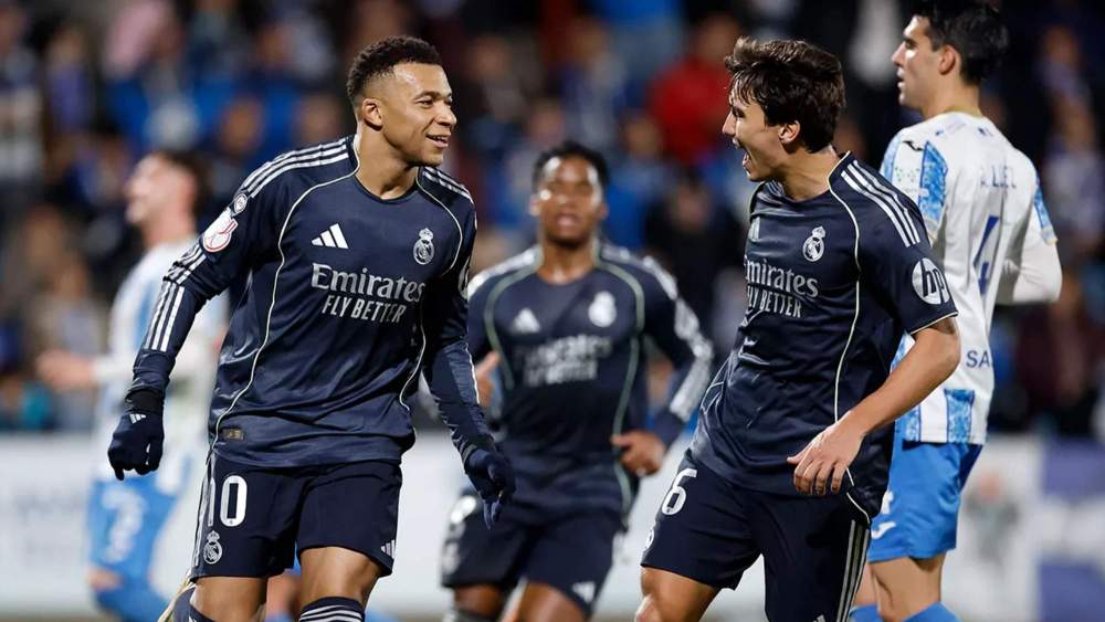 Kylian Mbappé, celebrando uno de los goles ante el Talavera.
