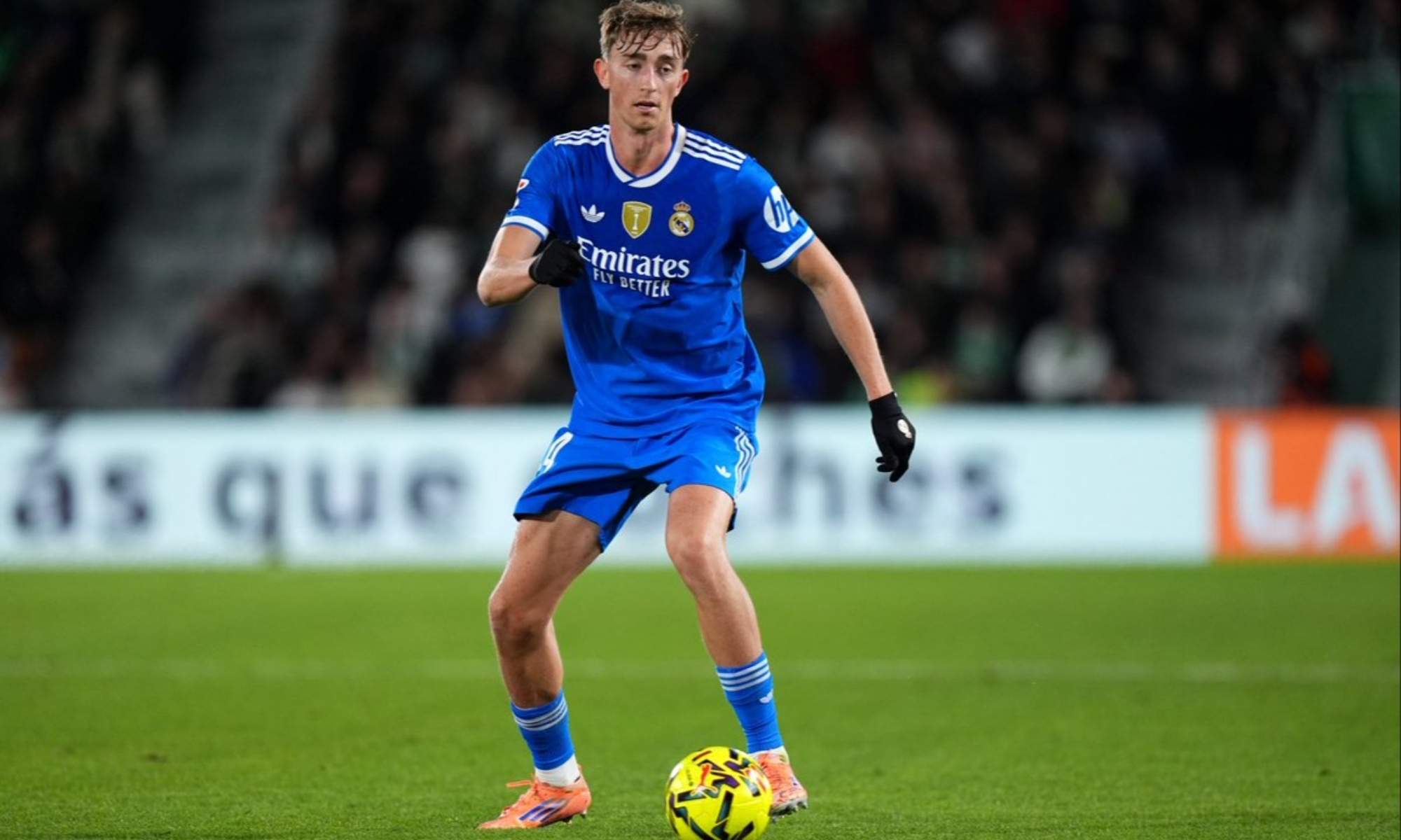 El entorno de Huijsen estalla tras las críticas y desvelan el motivo de su baja forma