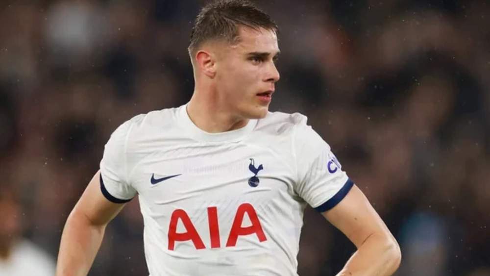 Micky van de Ven, en la órbita del Real Madrid.