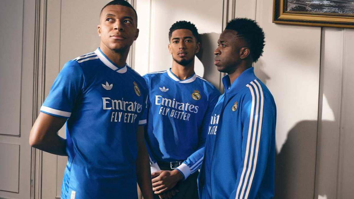 Kylian Mbappé, Bellingham y Vinicius con la tercera equipación de la presente temporada