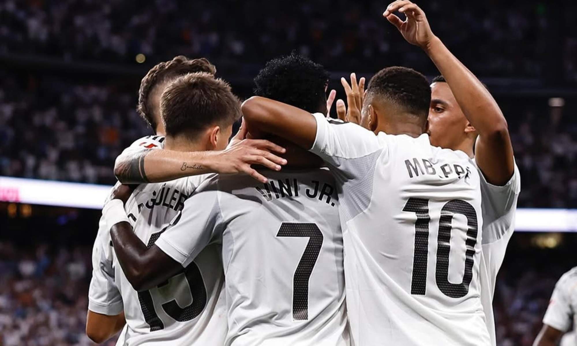Jugadores del Real Madrid celebrando un gol. Jugadores del Real Madrid celebrando un gol.