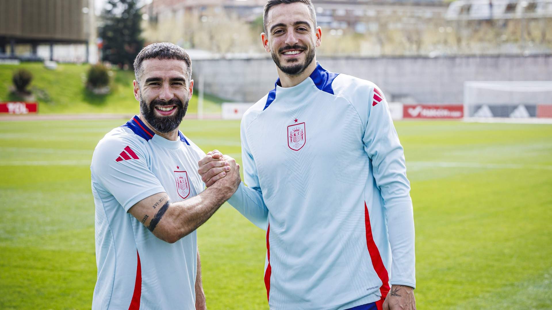 Carvajal y Joselu, excompañeros y familiares: el vínculo que les une de por vida