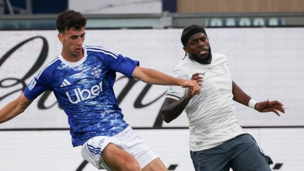 Jacobo Ramón durante un partido con el Como