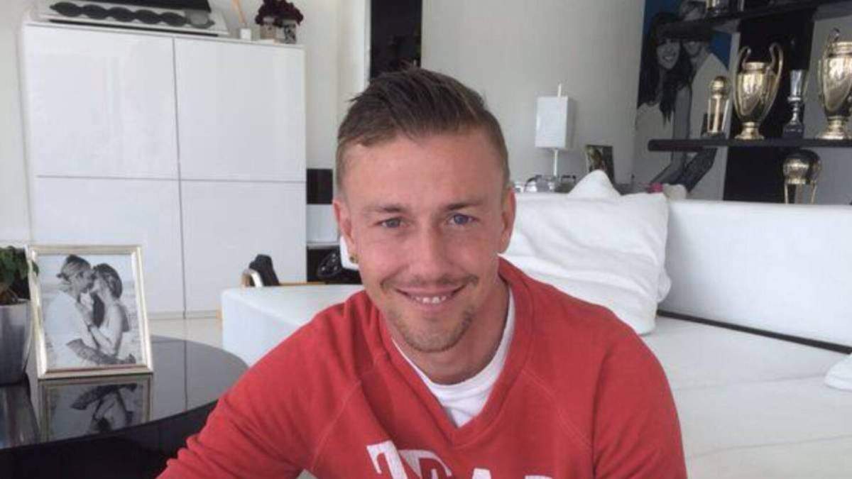 Guti en una de sus casas Guti en una de sus casas