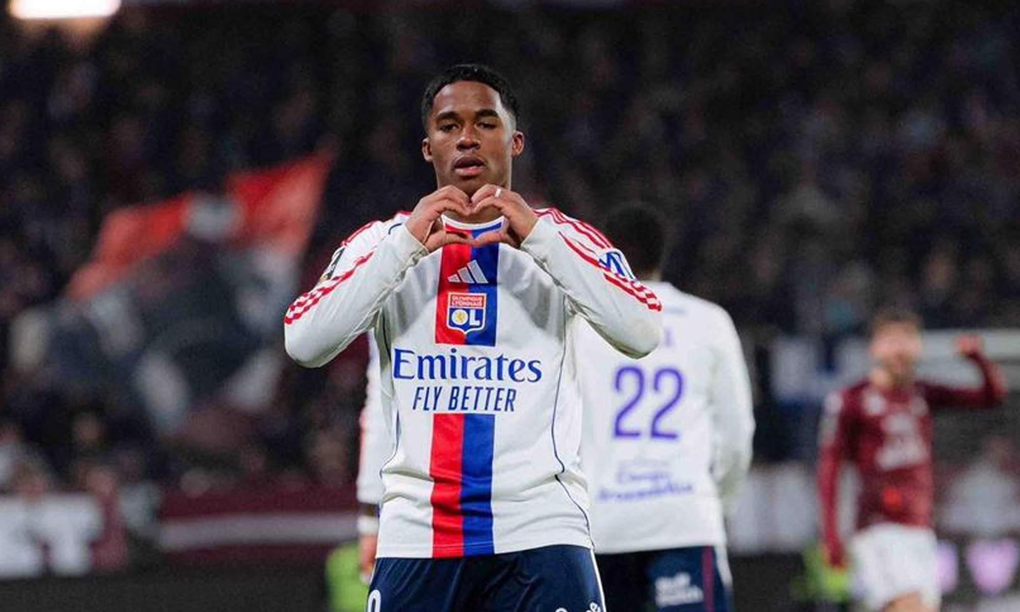 Endrick jugando un partido con el Olympique de Lyon. 