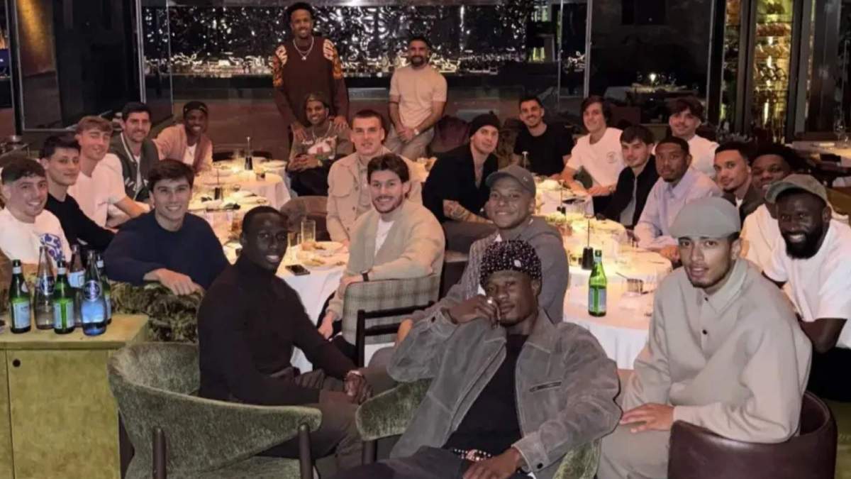 El Real Madrid en la cena de equipo El Real Madrid en la cena de equipo