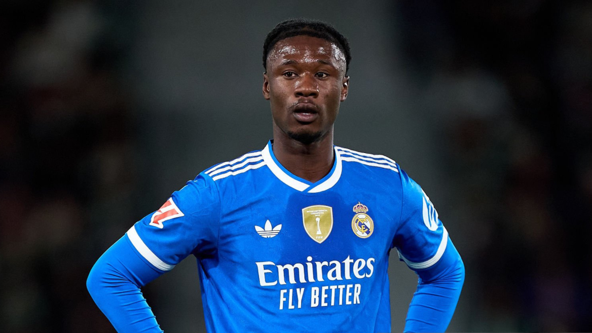 Camavinga durante el Elche Real Madrid